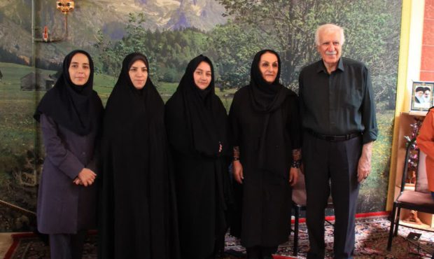 دیدار مدیرکل فرهنگ و ارشاد اسلامی لرستان با پیشکسوت موسیقی استان
